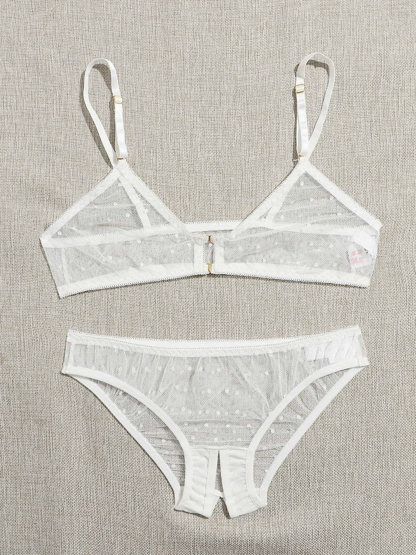 Mesh Fabric French-Style Lightweight Lace Lingerie Set